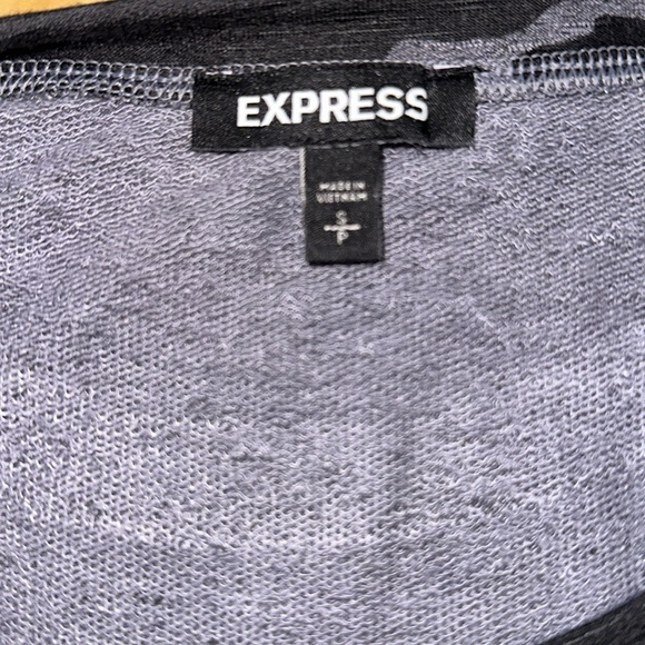 EXPRESS SUPER SOFT. SIZE SMALL LIKE NEW. - Picture 5 of 7